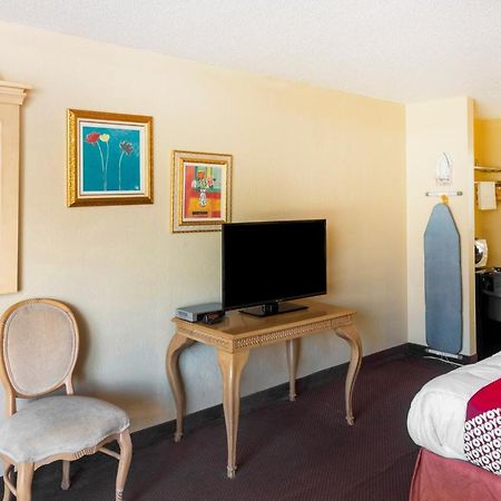 Oyo Hotel Guymon Ok Us-64 Екстер'єр фото