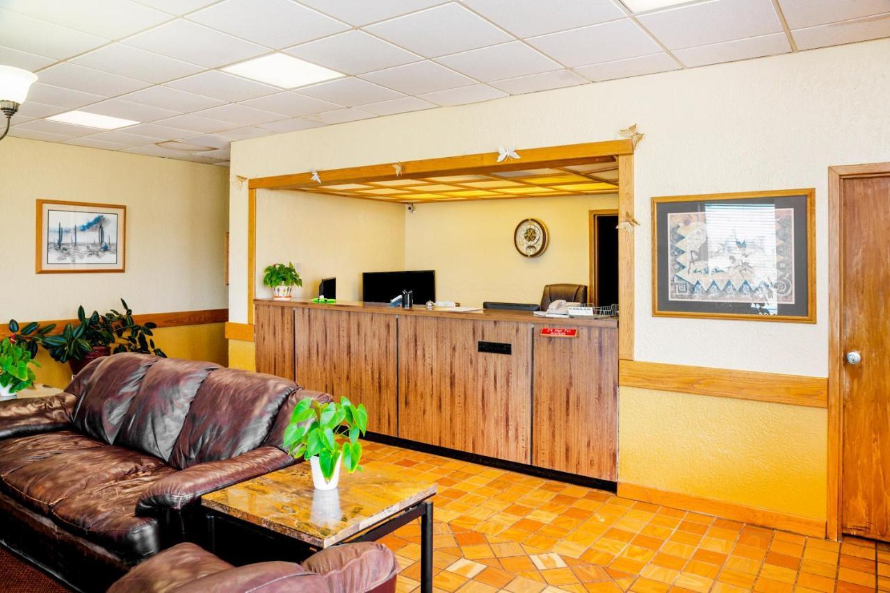 Oyo Hotel Guymon Ok Us-64 Екстер'єр фото
