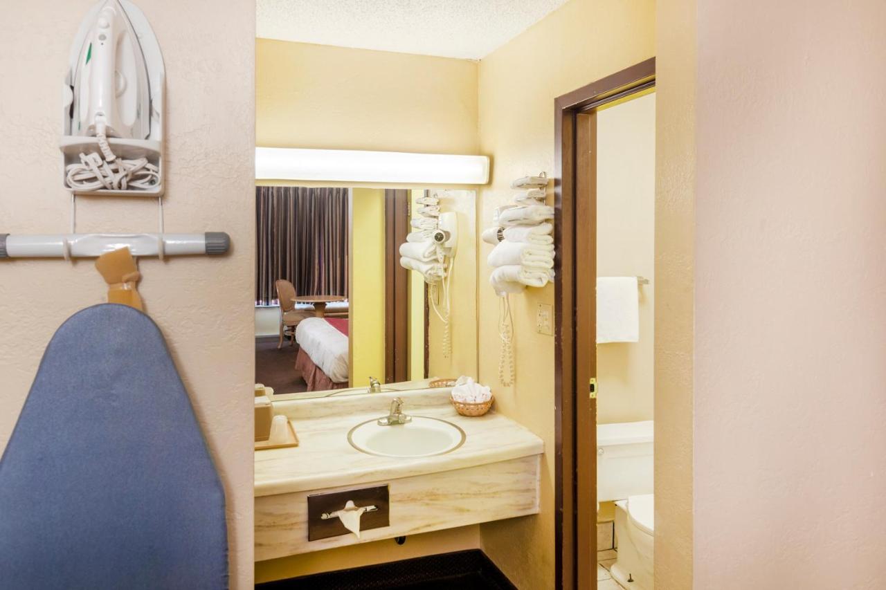 Oyo Hotel Guymon Ok Us-64 Екстер'єр фото