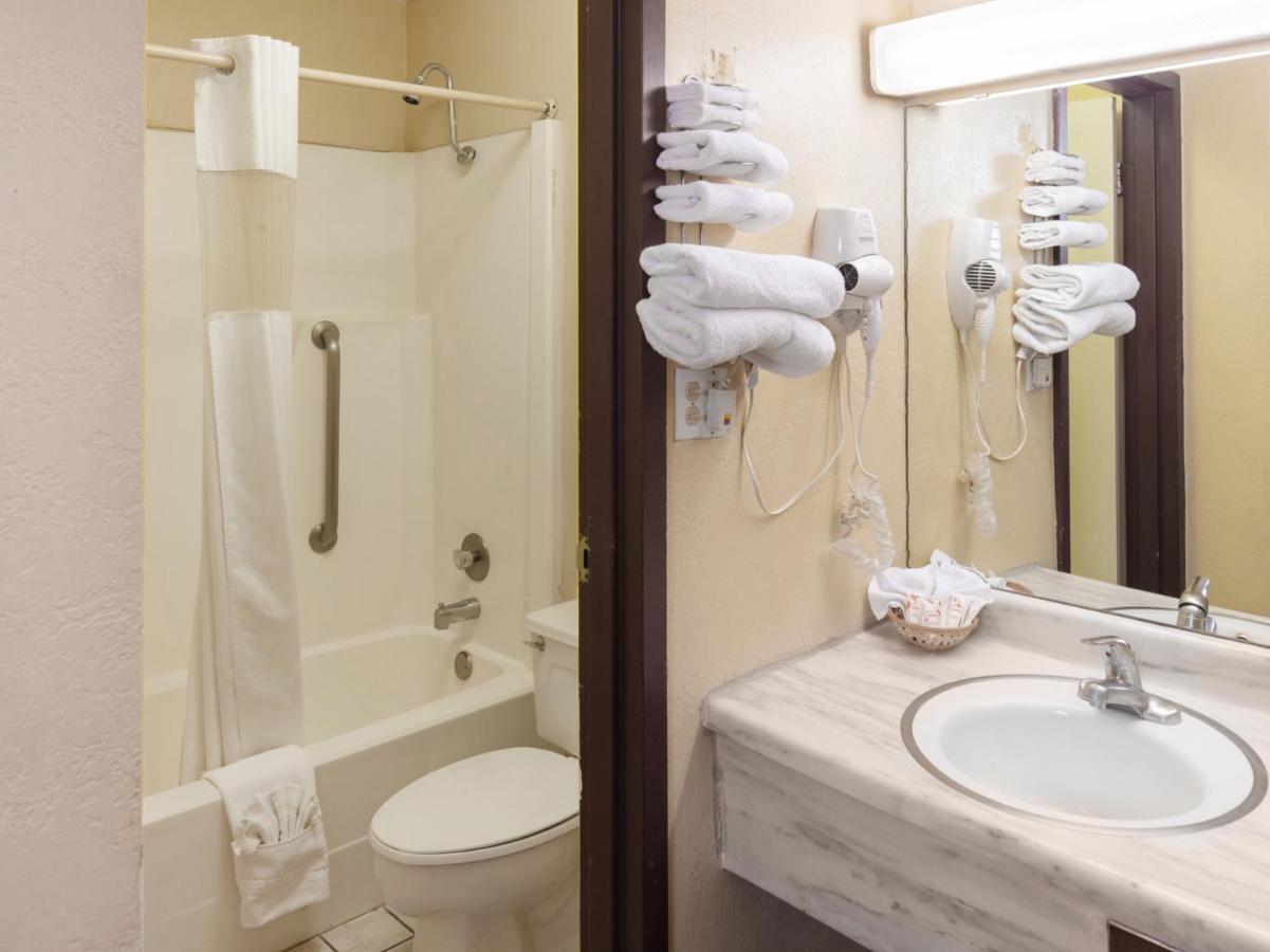 Oyo Hotel Guymon Ok Us-64 Екстер'єр фото