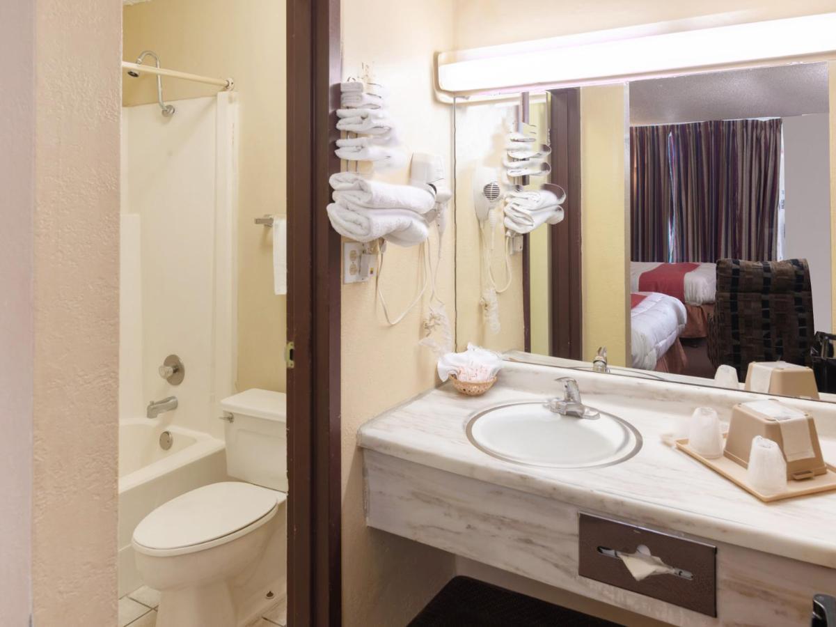 Oyo Hotel Guymon Ok Us-64 Екстер'єр фото