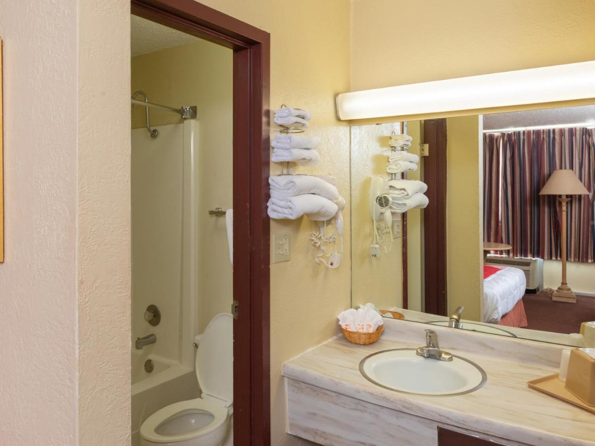 Oyo Hotel Guymon Ok Us-64 Екстер'єр фото